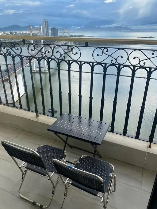 Can Ho Cao Cap Tai Wyndham Danang Golden Bay Apartment